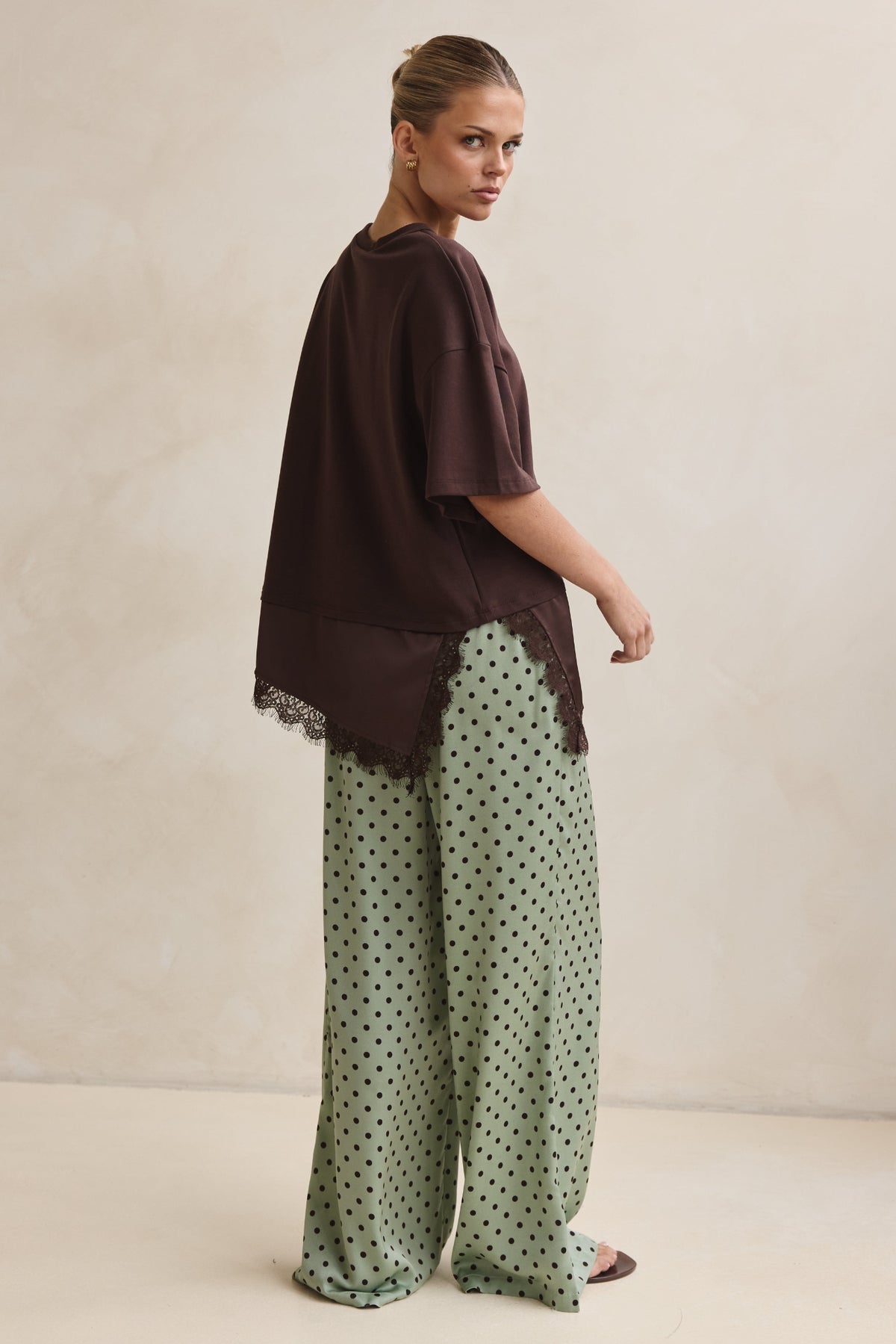 Onyx Tee (Chocolate)