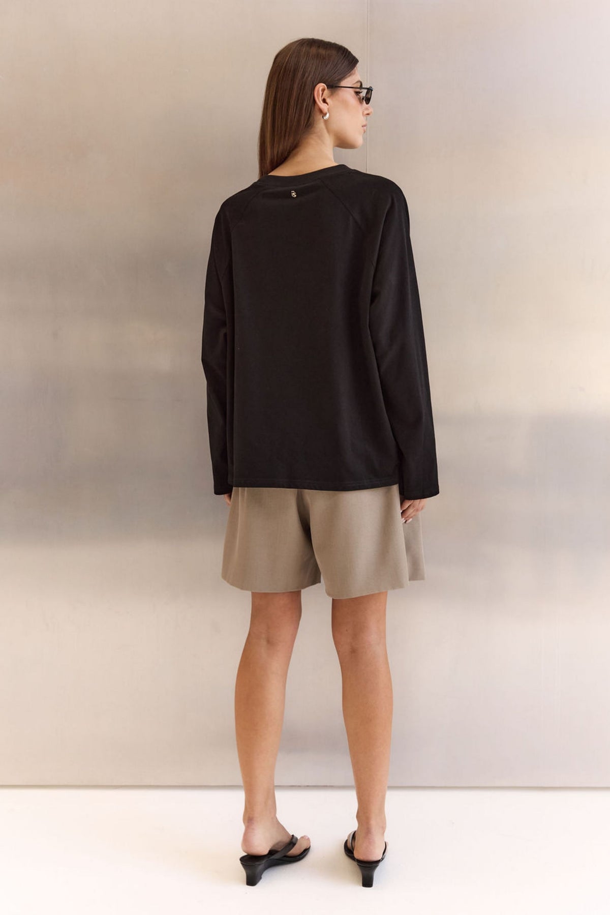 Levi Long Sleeve Tee (Black)