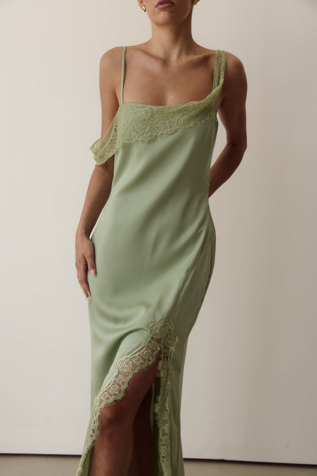 Indi Lace Trim Maxi Dress (Pistachio)